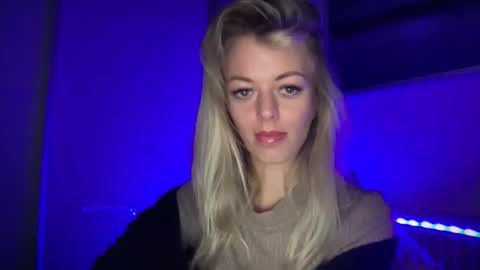 Valerie  online show from 11.28.25