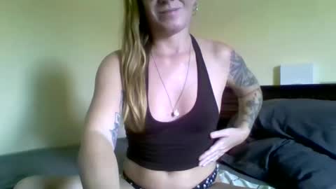 OhhValerie online show from 01.05.25