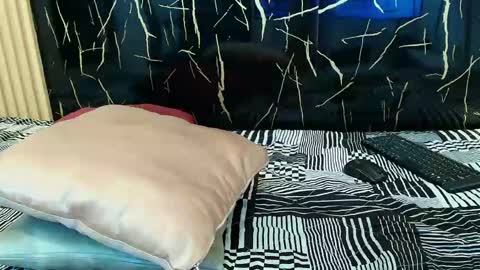 Snapshot of valerihot_1 chatting on 05.15.26 VALERIO online show from 05.15.26