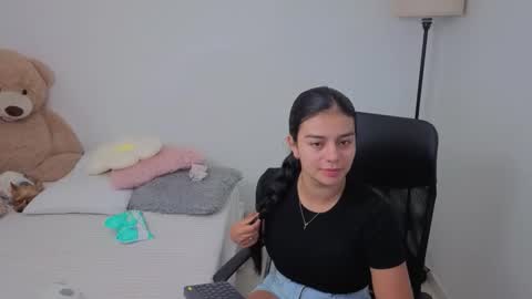 Juli C online show from 11.22.25