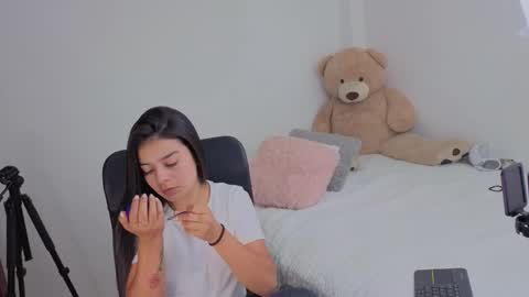 Snapshot of valerihouse chatting on 01.17.26 Juli C online show from 01.17.26