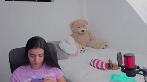 Snapshot of valerihouse chatting on 02.10.26 Juli C online show from 02.10.26