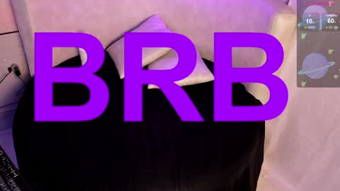 Snapshot of valeriia_moon chatting on 01.05.25 Valeria GomezGMT-5 2200-0600 online show from 01.05.25