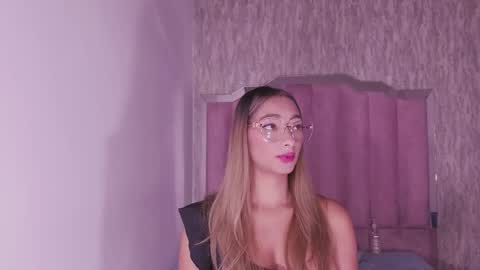 Valeryn online show from 10.23.25