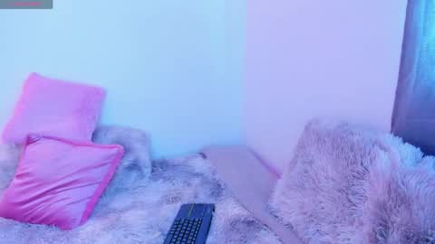 Snapshot of valery_kils chatting on 04.26.26 VALERY online show from 04.26.26
