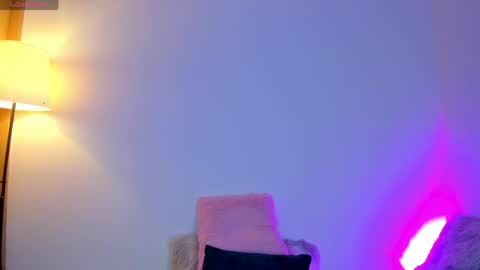 Snapshot of valery_kils chatting on 05.15.26 VALERY online show from 05.15.26