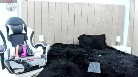 Snapshot of valery_slim18 chatting on 03.04.26 valery online show from 03.04.26