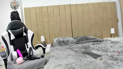 Snapshot of valery_slim18 chatting on 03.14.26 valery online show from 03.14.26