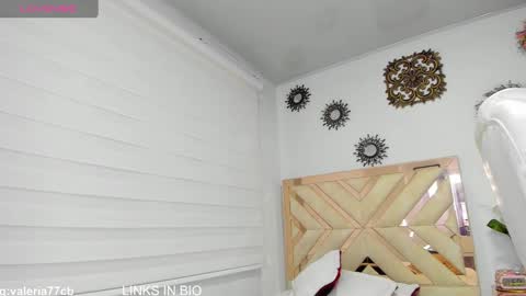 Snapshot of valeryrossee chatting on 03.04.25 VALERIA online show from 03.04.25