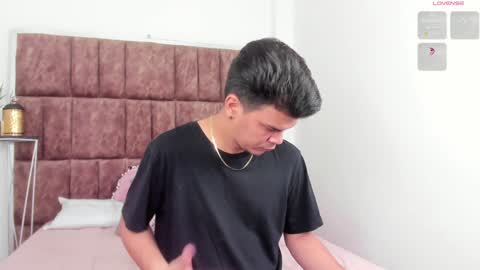 Valery Stonne  online show from 01.25.25