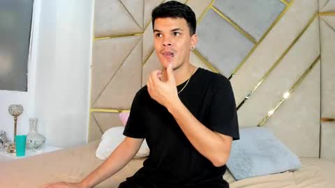 Valery Stonne  online show from 03.01.25