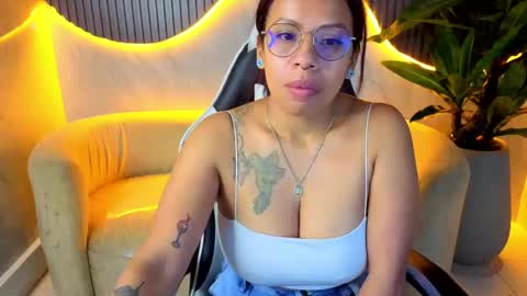 Snapshot of valerytp chatting on 04.17.26 valerytp online show from 04.17.26