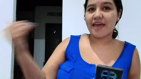 Snapshot of valesaenz chatting on 07.27.26 valesaenz online show from 07.27.26