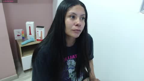 Snapshot of valevicious chatting on 05.20.26 valevicious online show from 05.20.26