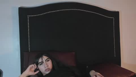 valey_nicole online show from 07.18.26