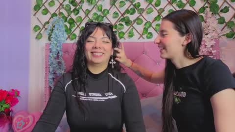 Valkiria and Dione online show from 04.22.26