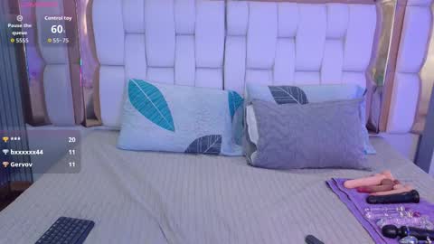 Valkiria moore  online show from 02.02.26