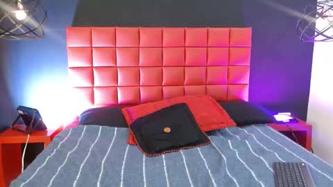 Valkirye  online show from 03.25.26