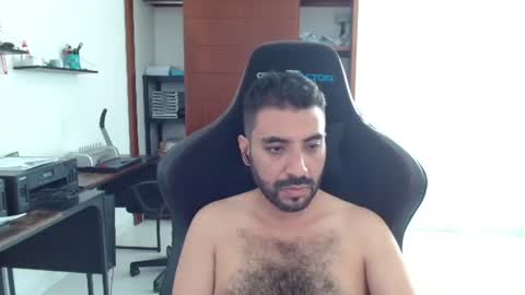 Snapshot of vallartamexi chatting on 06.27.26 Roberto Carlos online show from 06.27.26