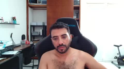 Snapshot of vallartamexi chatting on 08.02.26 Roberto Carlos online show from 08.02.26