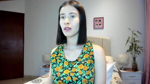 Snapshot of vallejo_macarena chatting on 01.14.25 Macarena online show from 01.14.25
