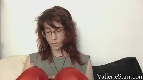 Snapshot of valleriestarr chatting on 10.15.25 Vallerie Starr online show from 10.15.25