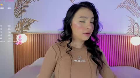 Snapshot of valleriie_ chatting on 05.19.26 valleriie_ online show from 05.19.26