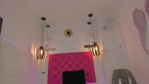 Snapshot of valloletsamar chatting on 01.11.25 Vallolet Peach online show from 01.11.25