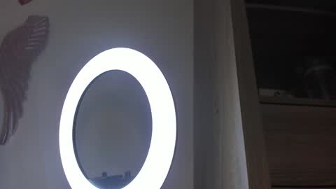 Snapshot of valloletsamar chatting on 01.14.25 Vallolet Peach online show from 01.14.25