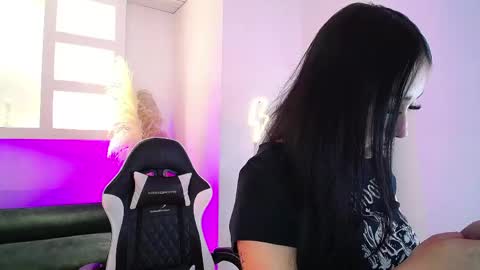 vallolett__ online show from 04.17.26