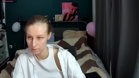 originally accaunt on cb - valorant girl   nude show - only pvt. online show from 05.04.26