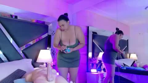 Snapshot of valrery_roussex chatting on 06.27.26 Valery online show from 06.27.26