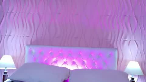 Snapshot of valrery_roussex chatting on 07.23.26 Valery online show from 07.23.26