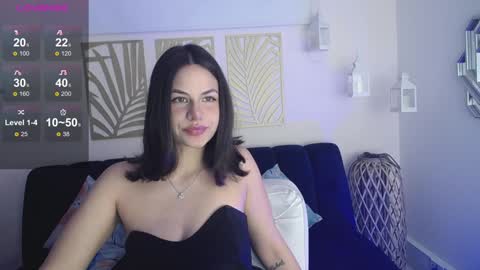 Snapshot of valya_russi chatting on 12.18.24 Isabella online show from 12.18.24