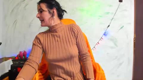 Snapshot of valysexybarbie chatting on 01.03.25 valentina online show from 01.03.25