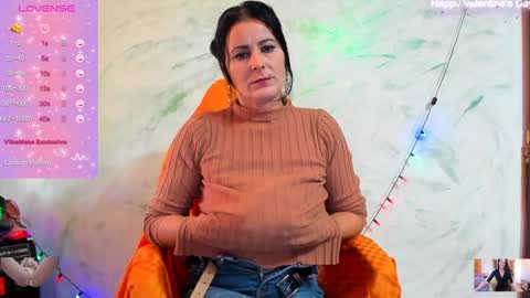 Snapshot of valysexybarbie chatting on 01.12.25 valentina online show from 01.12.25