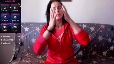 Snapshot of valysexybarbie chatting on 09.15.25 valentina online show from 09.15.25