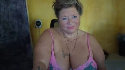 vampwoman online show from 07.25.26