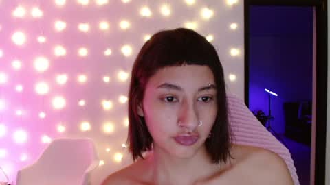 Snapshot of vandalovee chatting on 01.17.25 Babi Alu online show from 01.17.25