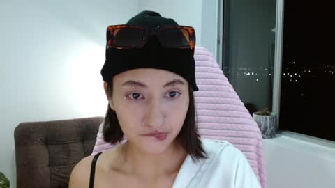 Snapshot of vandalovee chatting on 01.21.25 Babi Alu online show from 01.21.25