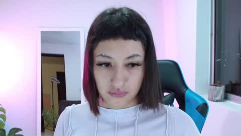 Snapshot of vandalovee chatting on 01.24.25 Babi Alu online show from 01.24.25