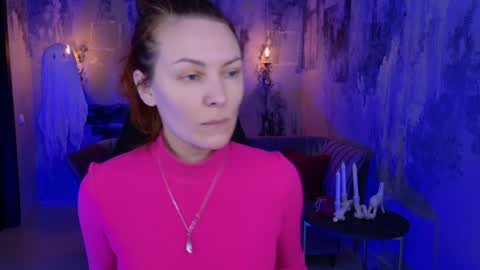 Snapshot of vandarossi chatting on 12.20.24 Vanda online show from 12.20.24
