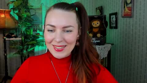Snapshot of vandarossi chatting on 12.22.24 Vanda online show from 12.22.24