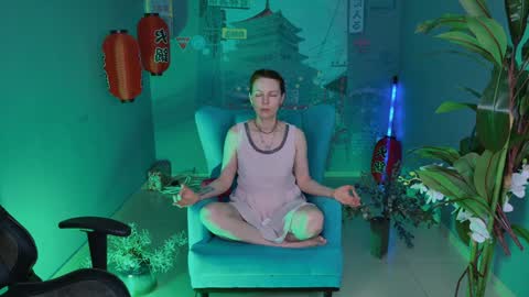 Snapshot of vandarossi chatting on 01.17.25 Vanda online show from 01.17.25