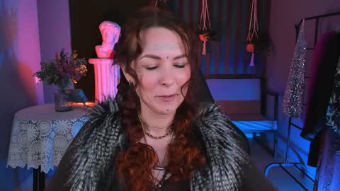 Snapshot of vandarossi chatting on 01.19.25 Vanda online show from 01.19.25
