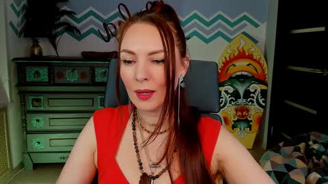 Snapshot of vandarossi chatting on 02.06.25 Vanda online show from 02.06.25