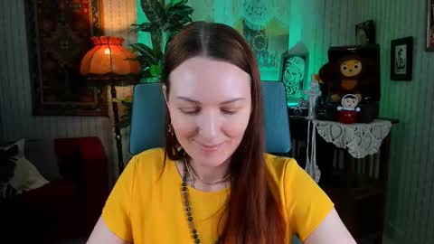 Snapshot of vandarossi chatting on 02.16.25 Vanda online show from 02.16.25