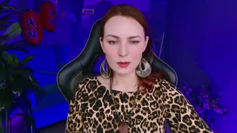 Snapshot of vandarossi chatting on 03.06.25 Vanda online show from 03.06.25