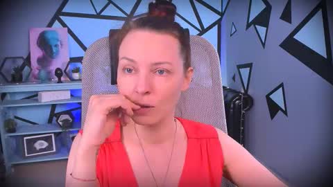 Snapshot of vandarossi chatting on 09.19.25 Vanda online show from 09.19.25
