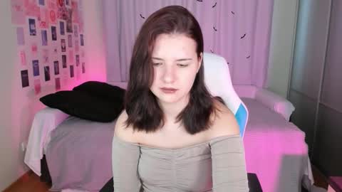 Snapshot of vanessa_brills chatting on 10.20.25 Vanessa online show from 10.20.25